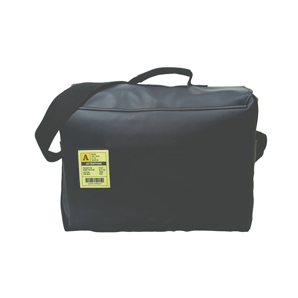 P-108 MB STAY PAC SLINGBAG
