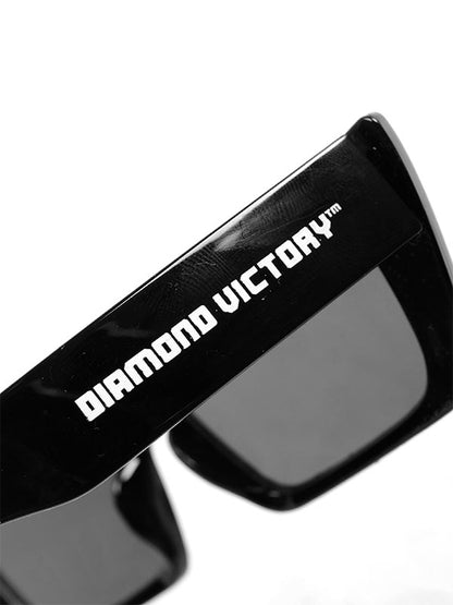 OVAL BLACK GLASSES