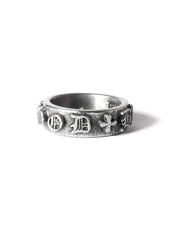 BLACKENHOOD SILVER RING